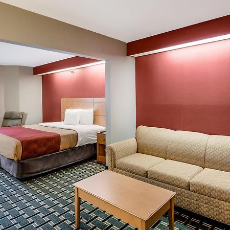Econo Lodge Inn & Suites Peoria Illinois Exterior photo