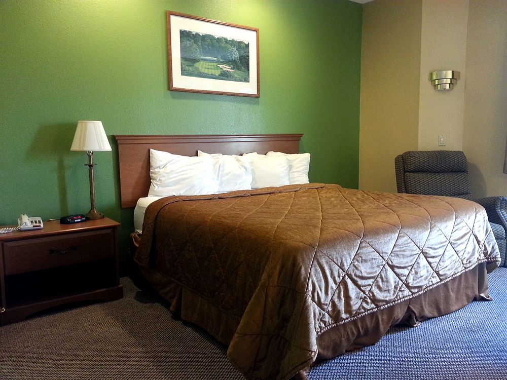 Econo Lodge Inn & Suites Peoria Illinois Exterior photo